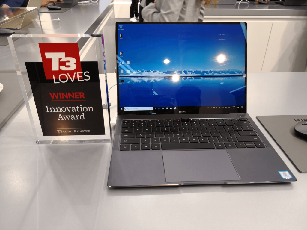 Teeech gave the HUAWEI MateBook X Pro its "Best Design" award. The publication applauded HUAWEI for its impressive attention to detail, and the device for being the first notebook in the world with FullView display. The HUAWEI MateBook X Pro also received the site's "Users' Choice" award, while HUAWEI is taking home an award for being the "Best Brand." Teeech is an Italian tech site with reviews and news on Android, Windows, video games, and more. It reaches 100617 readers.