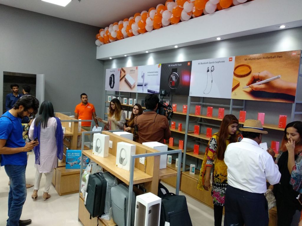 MI promotions at the Packages Mall