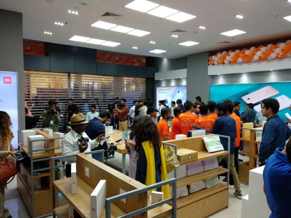 MI promotions at the Packages Mall