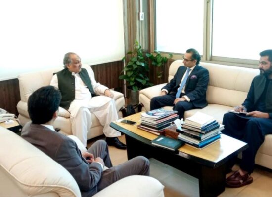 Microsoft officials meet Pakistani officials, joint collaboration on technology agreed
